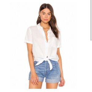 Theory Hekanina Linen Short Sleeve Blouse.